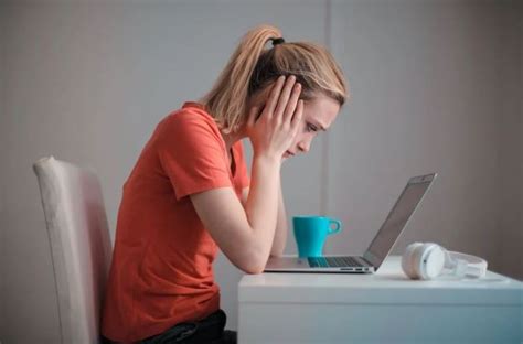 Tips Aman: Mengenali dan Menghindari Penipuan di Internet